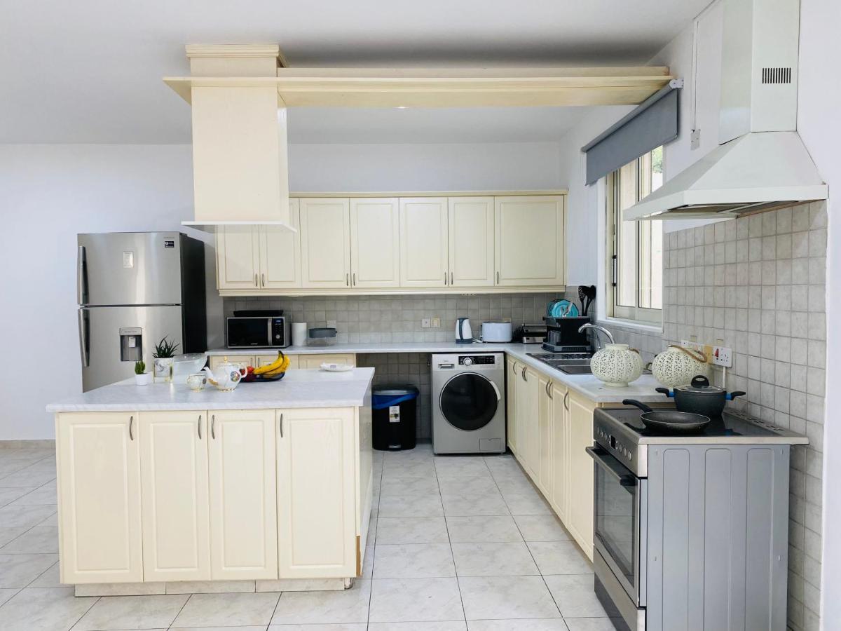Gaia - 4 Bedroom House In Lárnaka Eksteriør bilde